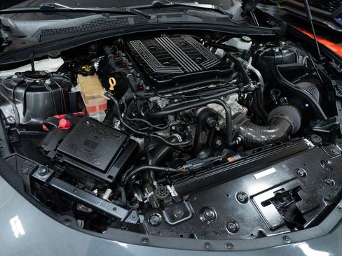 Used 2018 Chevrolet Camaro ZL1 RWD image 45