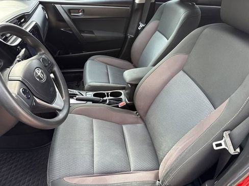 Used 2019 Toyota Corolla LE FWD image 19