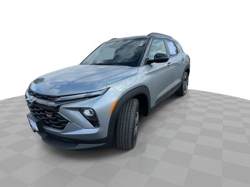 Certified 2025 Chevrolet TrailBlazer RS w/ Convenience Package AWD/4WD image 4