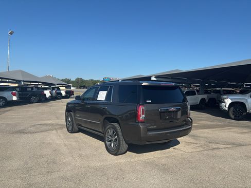 Used 2019 GMC Yukon Denali w/ Denali Ultimate Package RWD image 8