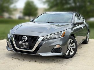 Used 2020 Nissan Altima 2.5 S FWD video 1