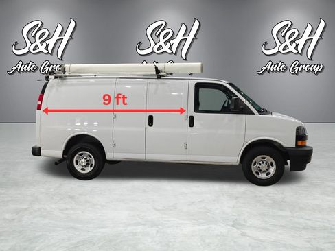 Used 2021 Chevrolet Express 2500 image 18