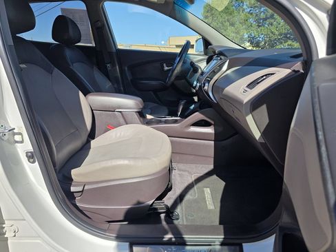 Used 2013 Hyundai Tucson Limited w/ Premium Pkg FWD image 20