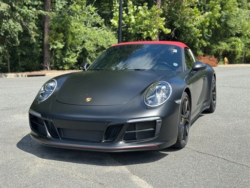 Used 2017 Porsche 911 Targa 4 GTS AWD/4WD image 3