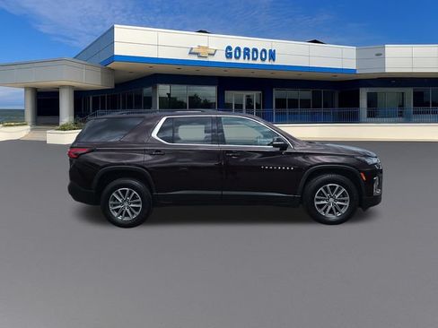 Used 2023 Chevrolet Traverse LT FWD image 7