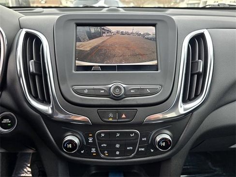 Used 2022 Chevrolet Equinox LT image 34