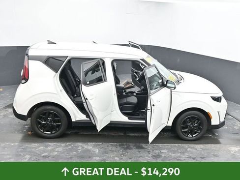 Used 2023 Kia Soul LX w/ Option Group 015 image 65