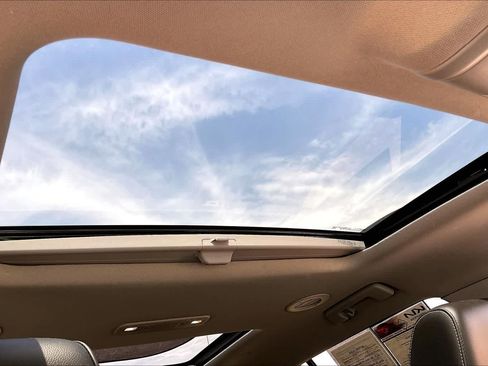 Used 2019 GMC Acadia SLT w/ Black Edition FWD image 30