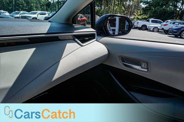 Used 2021 Toyota Corolla LE FWD image 30