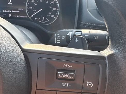 Used 2024 Nissan Rogue S AWD/4WD image 20