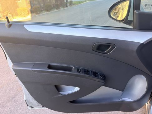 Used 2014 Chevrolet Spark LT FWD image 10