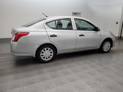 Used 2016 Nissan Versa S FWD image 10