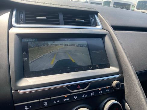 Used 2019 Jaguar E-PACE S image 21