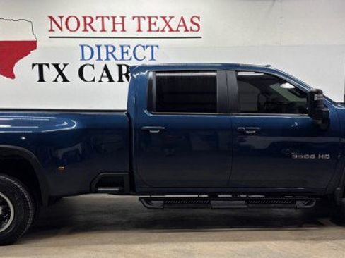 Used 2023 Chevrolet Silverado 3500 LT w/ Convenience Package AWD/4WD image 5