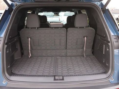 Used 2025 Chevrolet Traverse LT w/ LPO, Floor Liner Package image 7