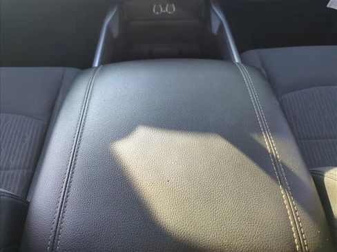 Used 2024 RAM 2500 Big Horn w/ Sport Appearance Package image 16