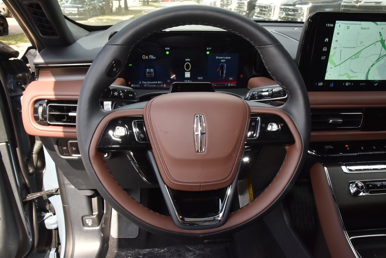 New 2027 Lincoln Aviator Reserve AWD/4WD image 24