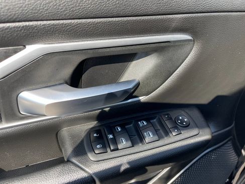 Used 2022 RAM 1500 Big Horn AWD/4WD image 13