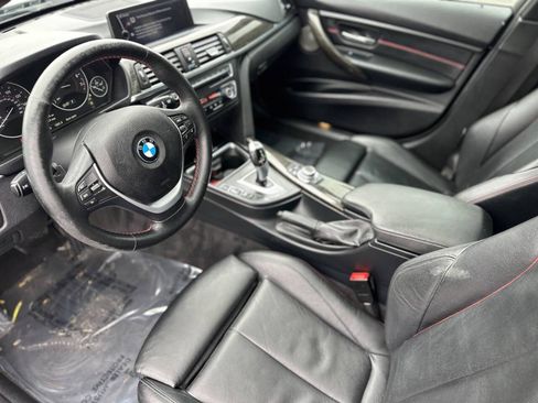 Used 2013 BMW 335i xDrive Sedan AWD/4WD image 18