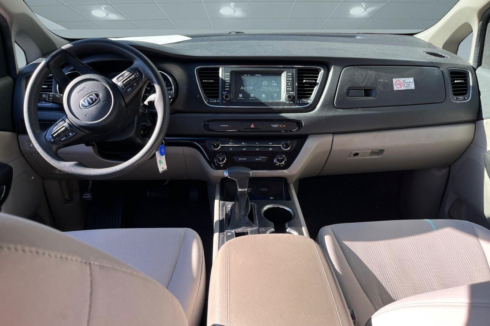 Used 2021 Kia Sedona LX FWD image 7