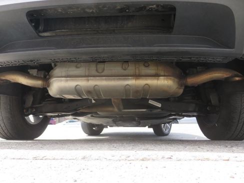 Used 2020 Volkswagen Tiguan SE image 39