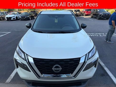 Used 2023 Nissan Rogue S FWD image 2