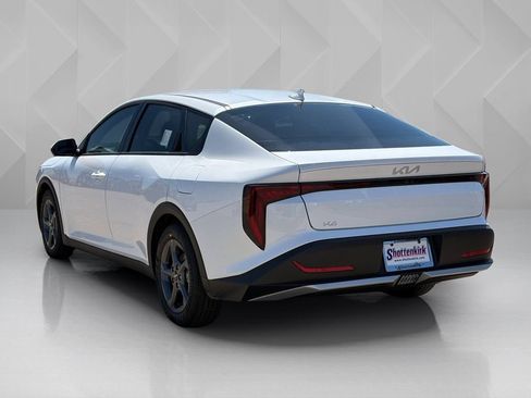 New 2026 Kia K4 FWD image 7