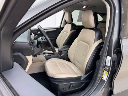 Used 2022 Ford Escape SEL FWD image 16