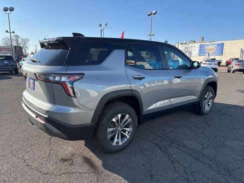 New 2026 Chevrolet Equinox LT w/ Safety and Technology Package image 8