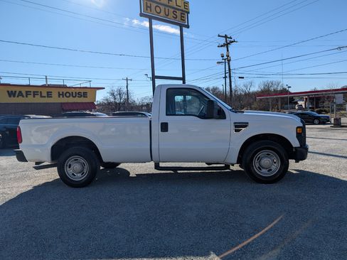 Used 2010 Ford F250 XLT image 5