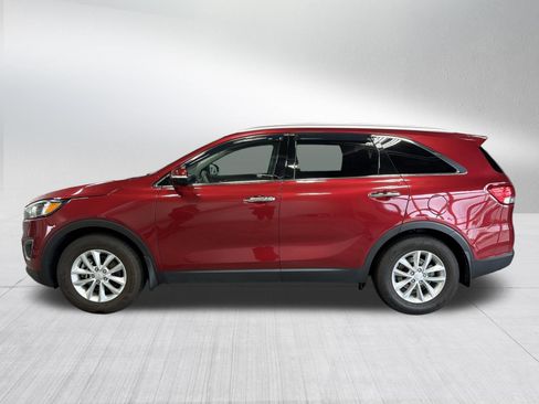 Used 2016 Kia Sorento FWD image 4