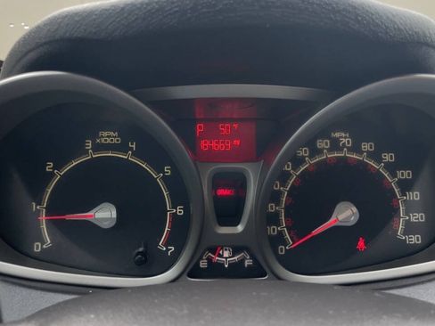 Used 2012 Ford Fiesta SE FWD image 13