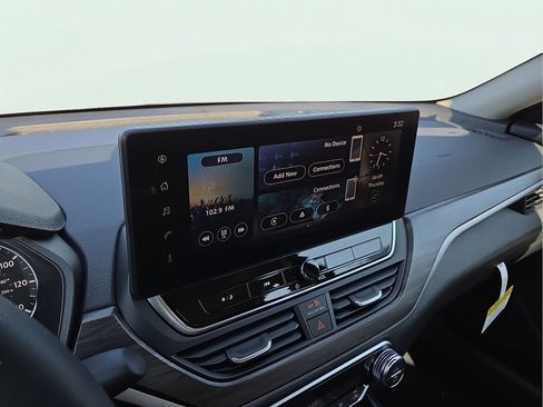 New 2026 Nissan Altima 2.5 SV FWD image 16