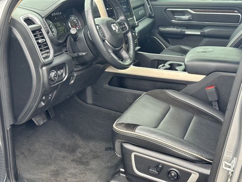 Used 2020 RAM 1500 Laramie AWD/4WD image 9