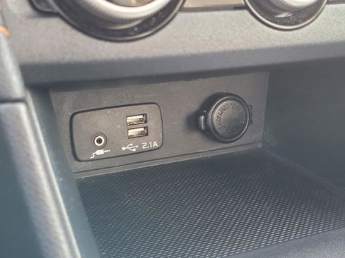 Used 2021 Subaru Crosstrek 2.0i Premium image 20