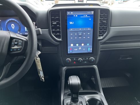 Used 2025 Ford Ranger XL w/ Trailer Tow Package image 28