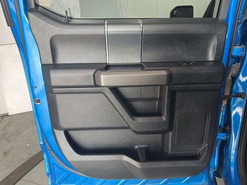 Used 2019 Ford F150 XLT w/ Equipment Group 302A Luxury AWD/4WD image 26