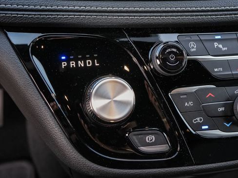 New 2026 Chrysler Pacifica Select FWD image 22