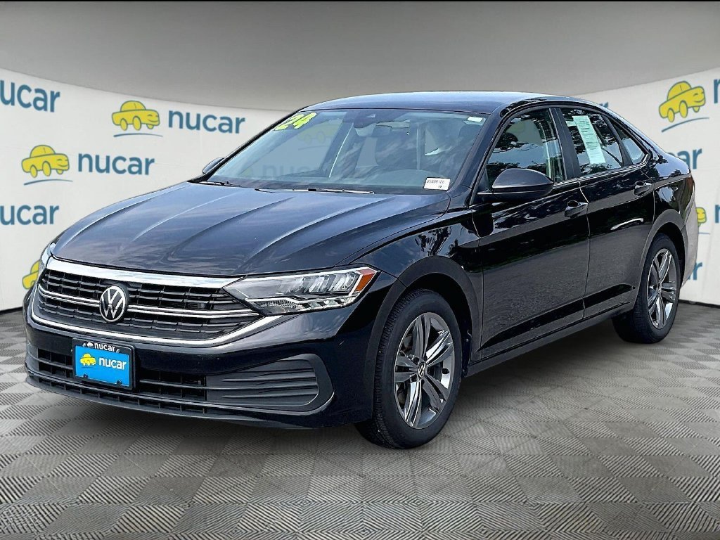 Used 2024 Volkswagen Jetta SE FWD image 3