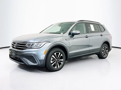 Used 2023 Volkswagen Tiguan S AWD/4WD image 3