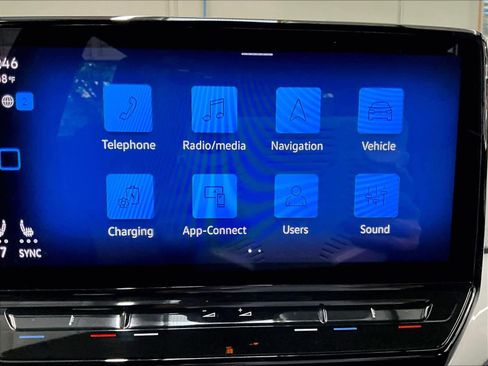 Used 2023 Volkswagen ID.4 Pro S image 39