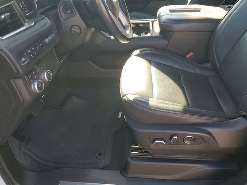 Used 2021 GMC Yukon Denali w/ Denali Premium Package image 33