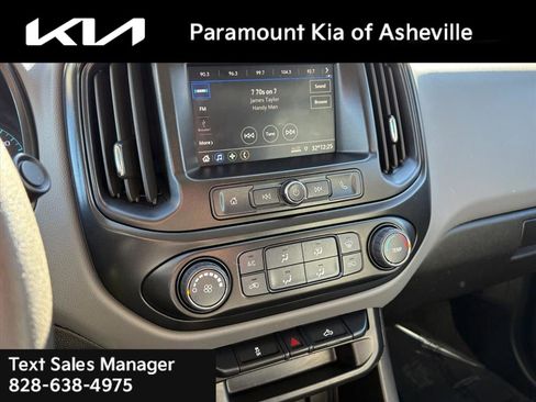 Used 2022 Chevrolet Colorado W/T image 11