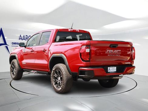 Used 2023 GMC Canyon Elevation RWD image 2