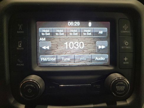 Used 2018 Jeep Wrangler Unlimited Sport AWD/4WD image 25