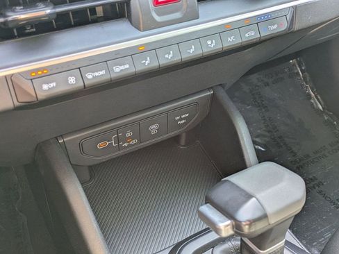 Used 2025 Kia K4 FWD image 23