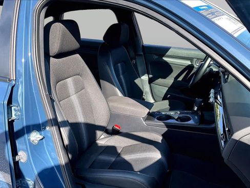Used 2025 Honda Civic Sport image 9