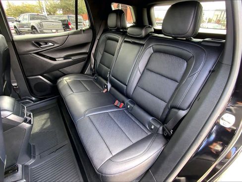 Used 2026 Chevrolet Equinox LT w/ Convenience Package II image 21