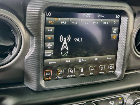 Used 2023 Jeep Wrangler Unlimited Sport AWD/4WD image 15