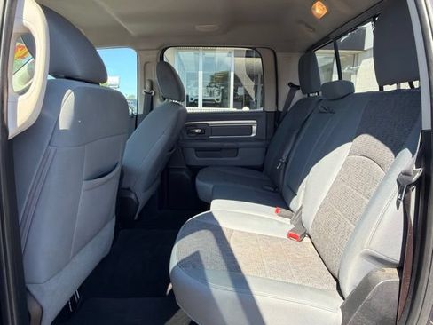Used 2017 RAM 1500 Big Horn AWD/4WD image 23